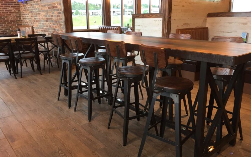 Zaxby's interior dining area in Grenada, MS.